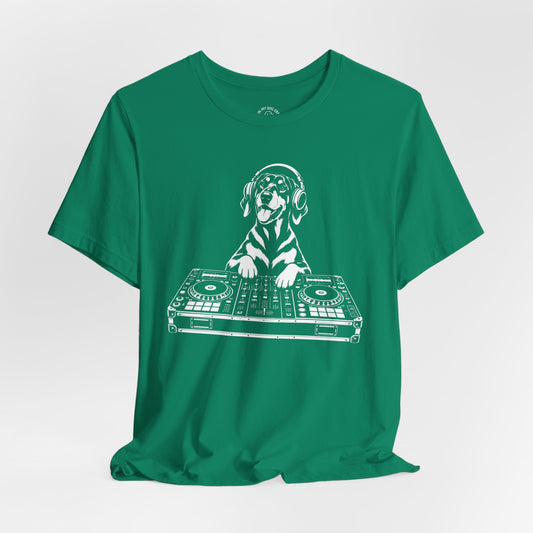 Doberman Pinscher DJ T-Shirt