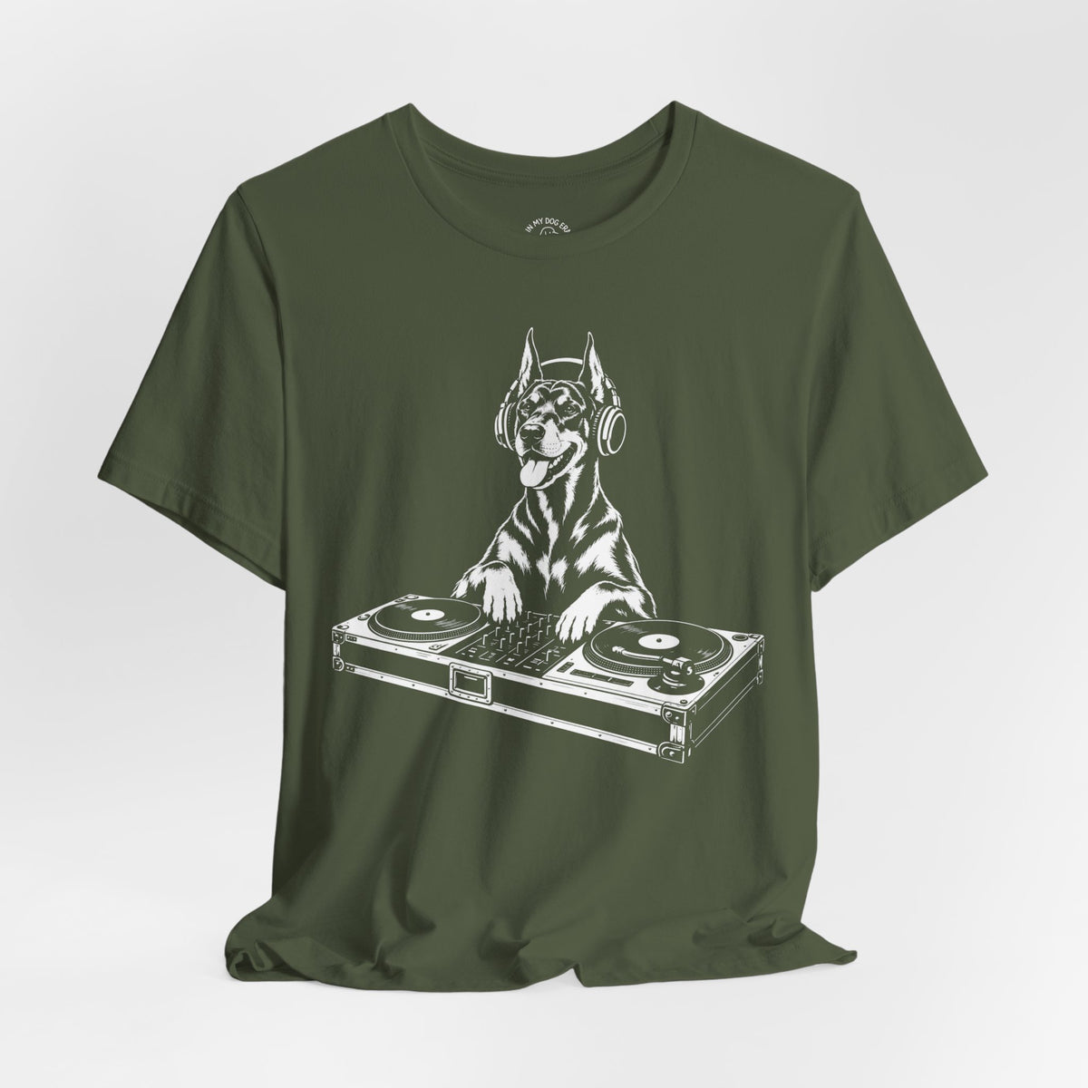 Doberman Pinscher DJ T-Shirt (Cropped Ears)