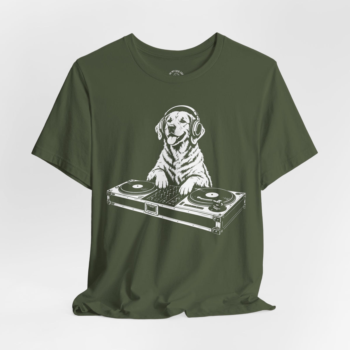 Chesapeake Bay Retriever DJ T-Shirt